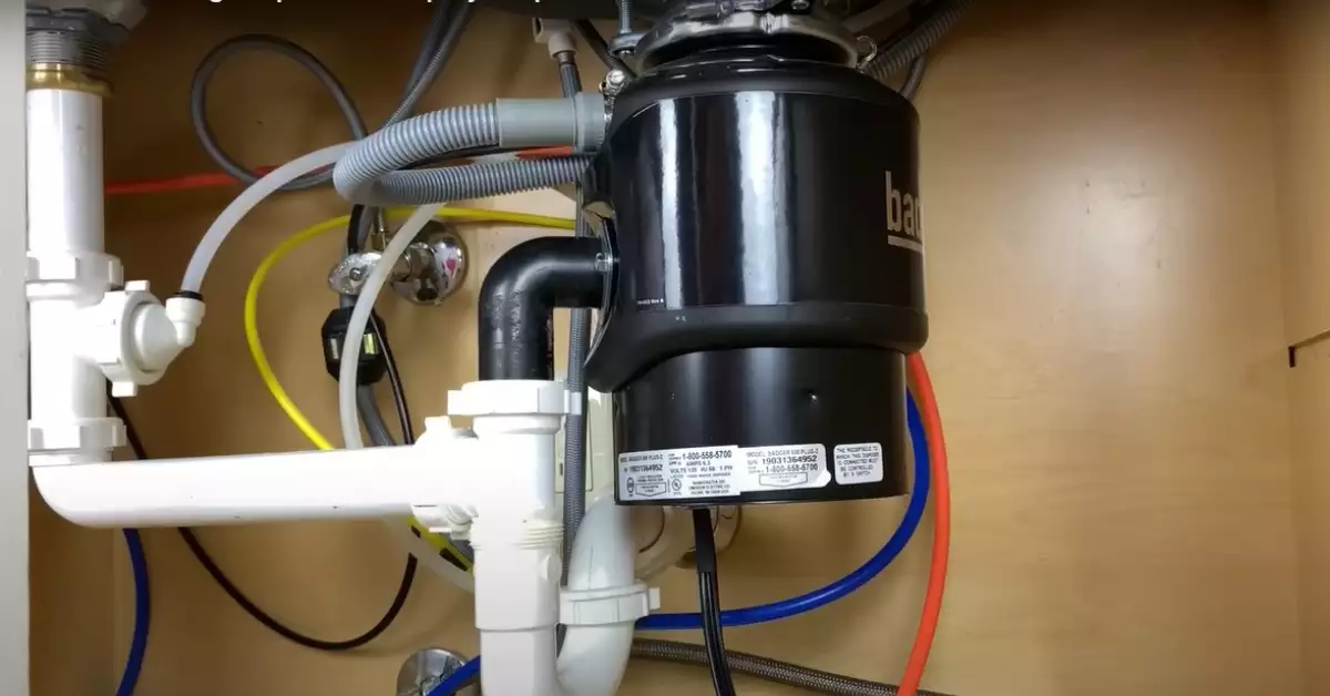 Garbage Disposal Spinning But Not Draining: Fix